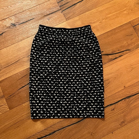 Vintage St. John skirt - Picture 3 of 3